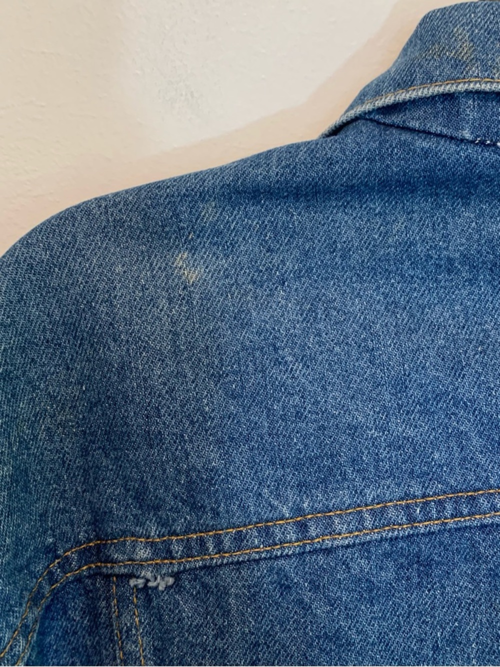 Vintage 80s Levi’s Jean Jacket - Picture 7 of 9
